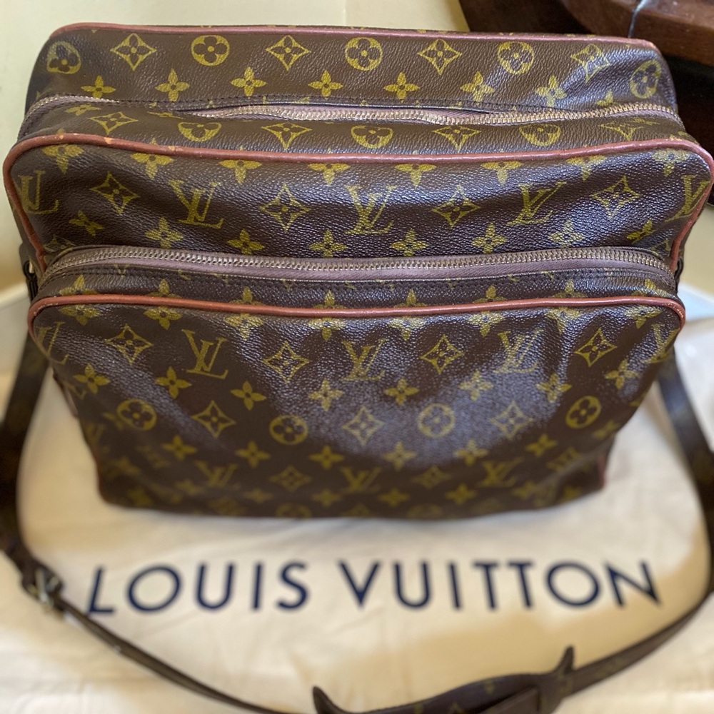 LOUIS VUITTON NILE  GM SHOULDER BAG